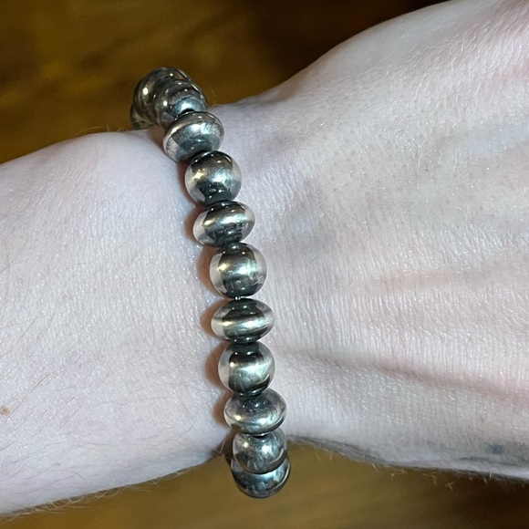 American West Carolyn Pollack Sterling Silver NavajoBeads Style Stretch Bracelet - Picture 12 of 16
